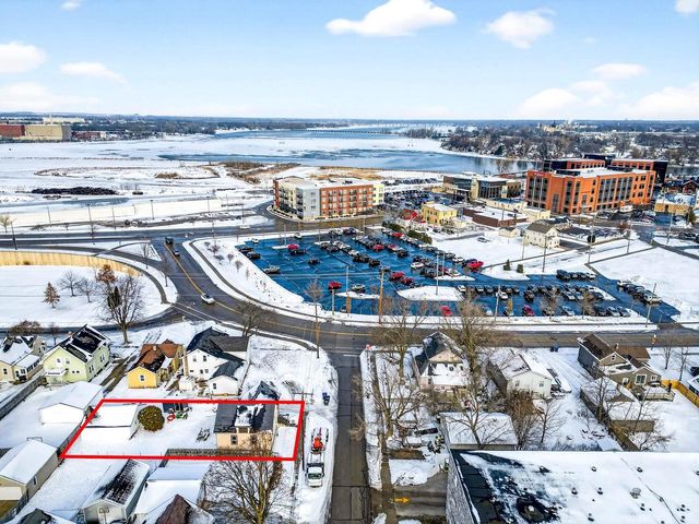 311 ISABELLA STREET, Neenah, WI 54956