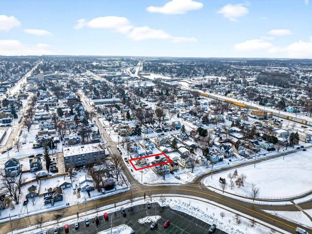 311 ISABELLA STREET, Neenah, WI 54956