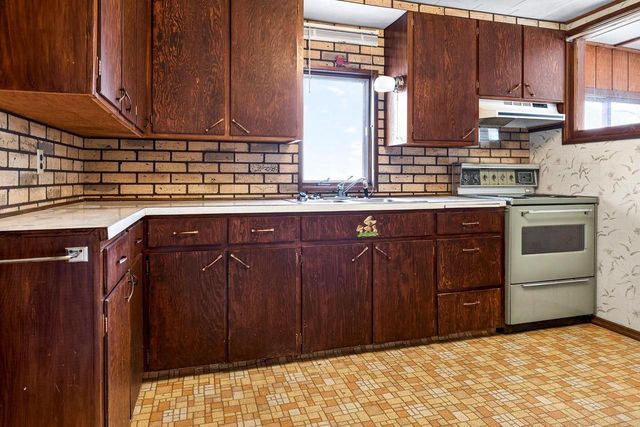 311 ISABELLA STREET, Neenah, WI 54956