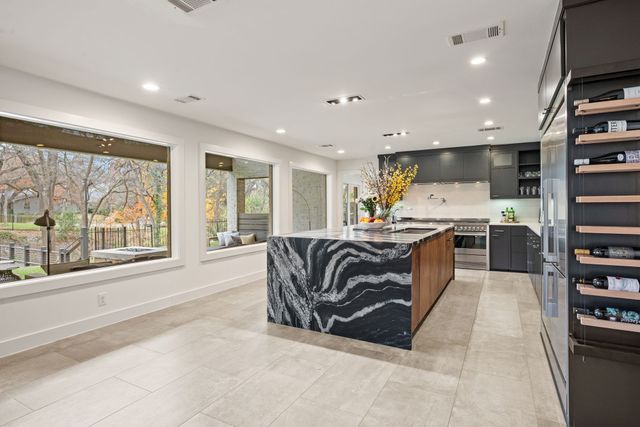 313 Fall Creek Drive, Richardson, TX 75080