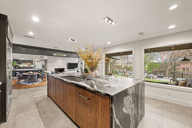 313 Fall Creek Drive, Richardson, TX 75080