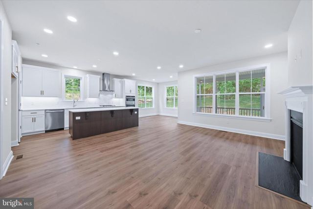 406 LEAHY DR, Newark, DE 19711