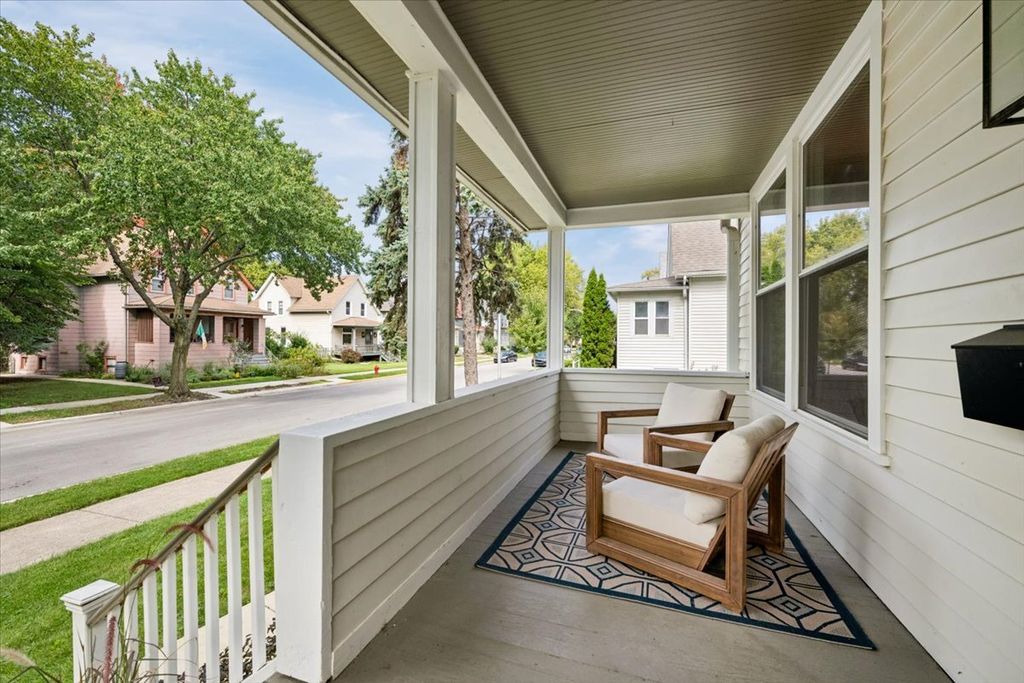528 Ferdinand Avenue, Forest Park, IL 60130 — photo 2