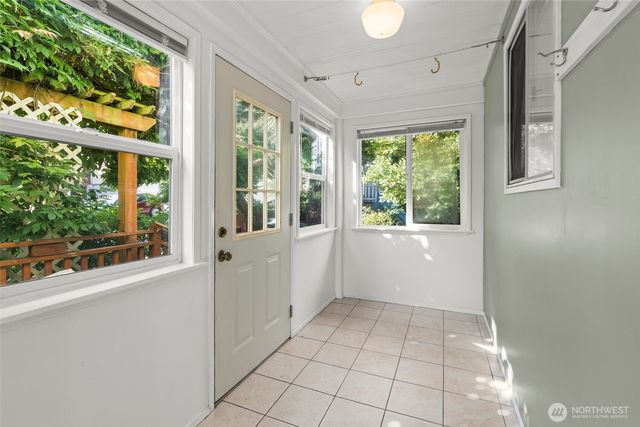 1923 15th Avenue S, Seattle, WA 98144