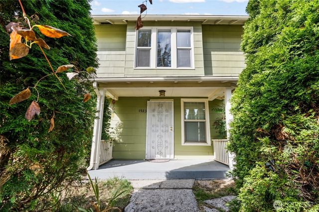 1923 15th Avenue S, Seattle, WA 98144