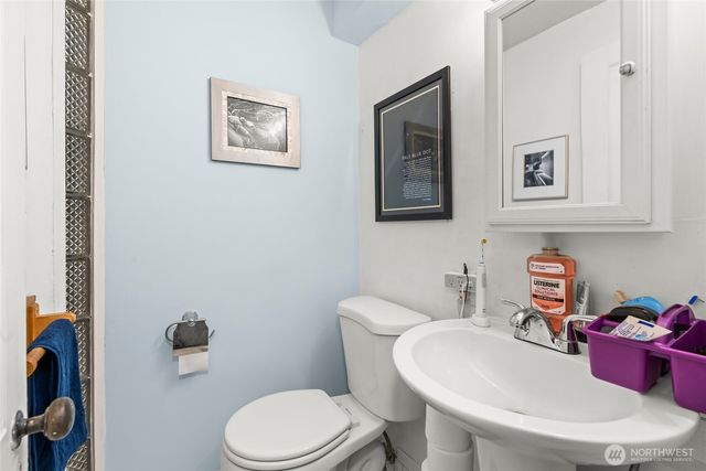 1923 15th Avenue S, Seattle, WA 98144