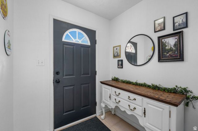 917 N GARDEN DR, Orem, UT 84057