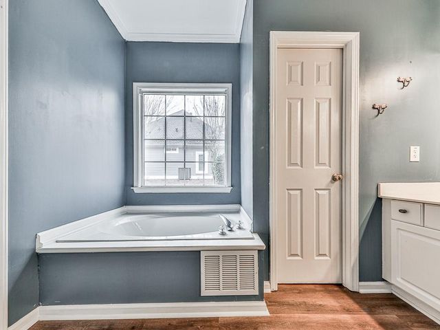 102 Springshade Lane, Canton, GA 30114