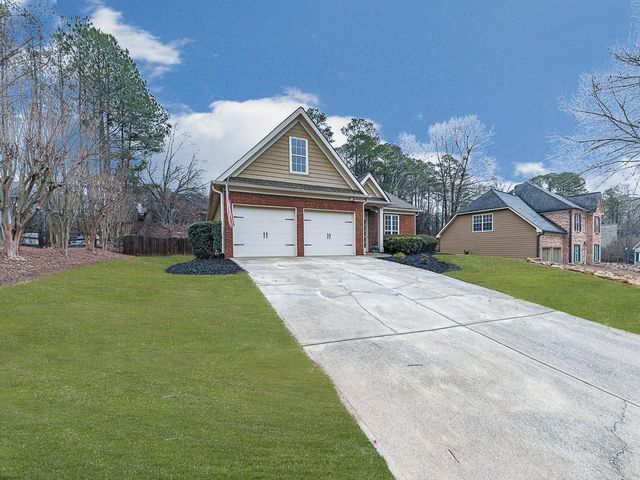 102 Springshade Lane, Canton, GA 30114
