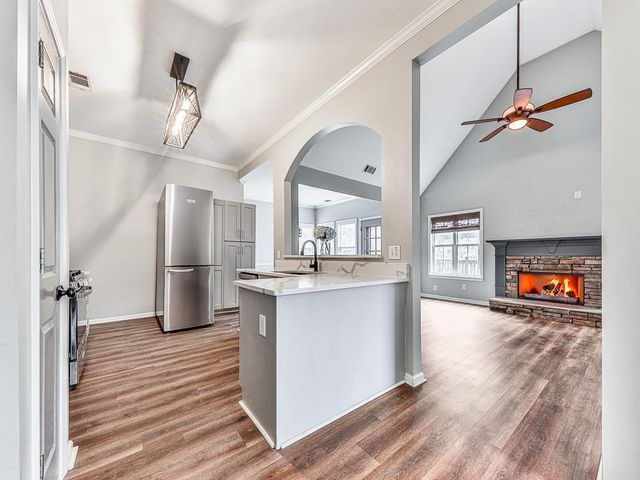 102 Springshade Lane, Canton, GA 30114