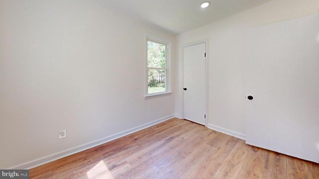 10 BERGEN AVE, Voorhees, NJ 08043