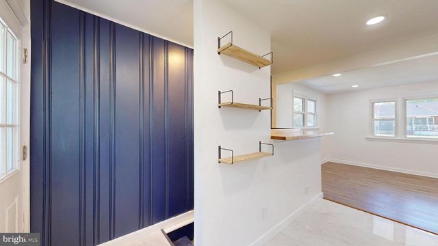 10 BERGEN AVE, Voorhees, NJ 08043