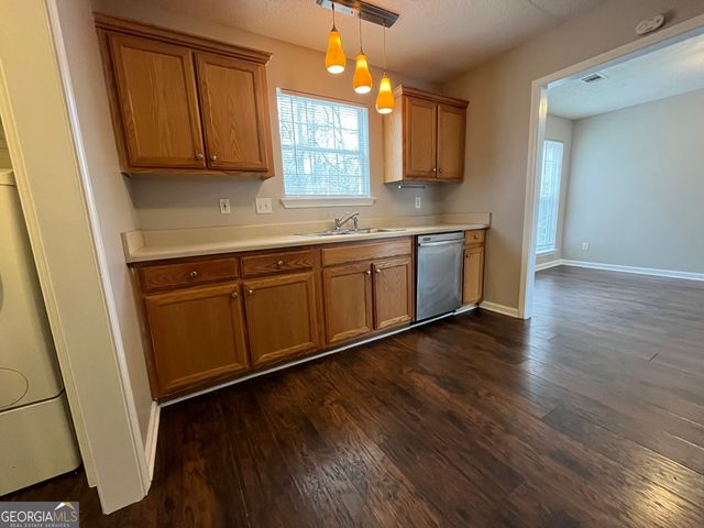 156 Galway Lane, Hampton, GA 30228