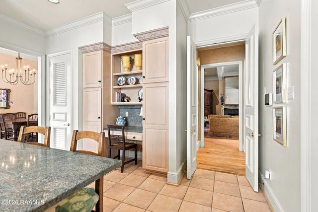 301 Oakleaf Drive, Lafayette, LA 70503