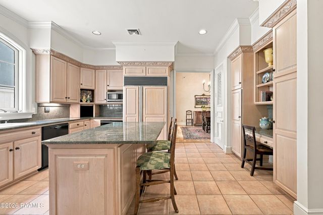 301 Oakleaf Drive, Lafayette, LA 70503