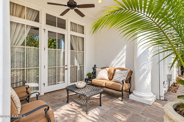 301 Oakleaf Drive, Lafayette, LA 70503