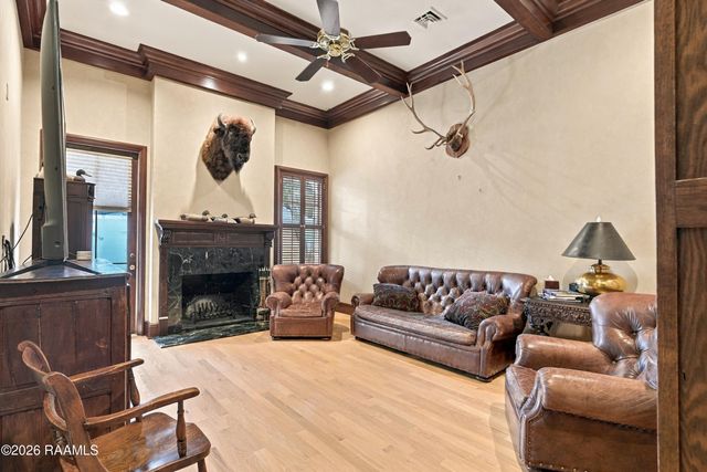301 Oakleaf Drive, Lafayette, LA 70503