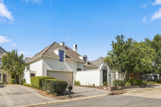 301 Oakleaf Drive, Lafayette, LA 70503