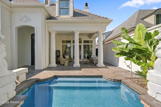 301 Oakleaf Drive, Lafayette, LA 70503