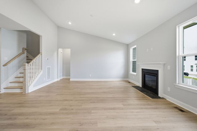 402 Rawling Ln, Gallatin, TN 37066
