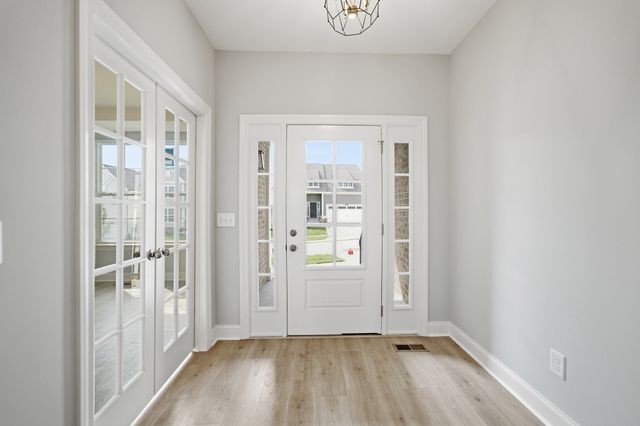 402 Rawling Ln, Gallatin, TN 37066