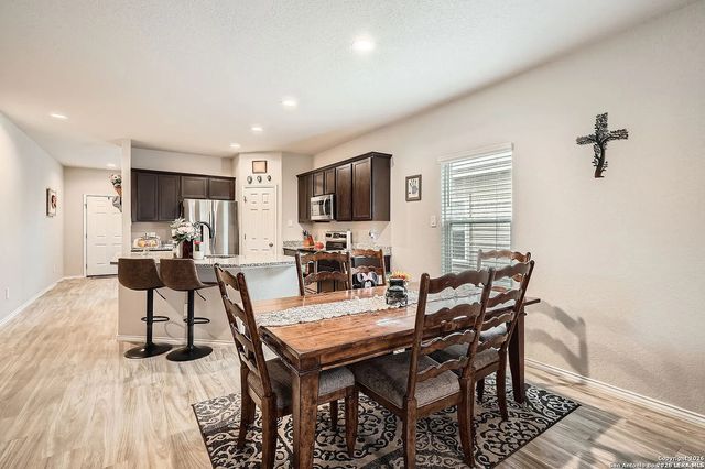 13039 Heathers Sun, St Hedwig, TX 78152