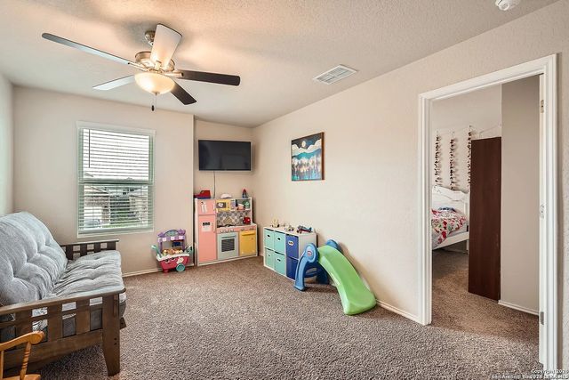 13039 Heathers Sun, St Hedwig, TX 78152