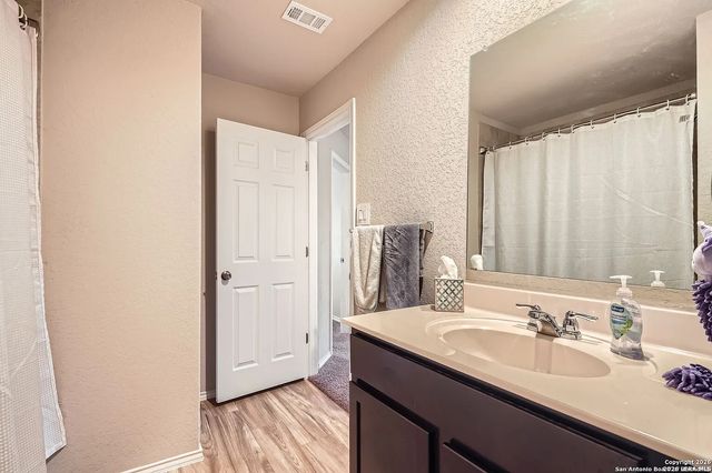 13039 Heathers Sun, St Hedwig, TX 78152