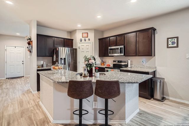 13039 Heathers Sun, St Hedwig, TX 78152