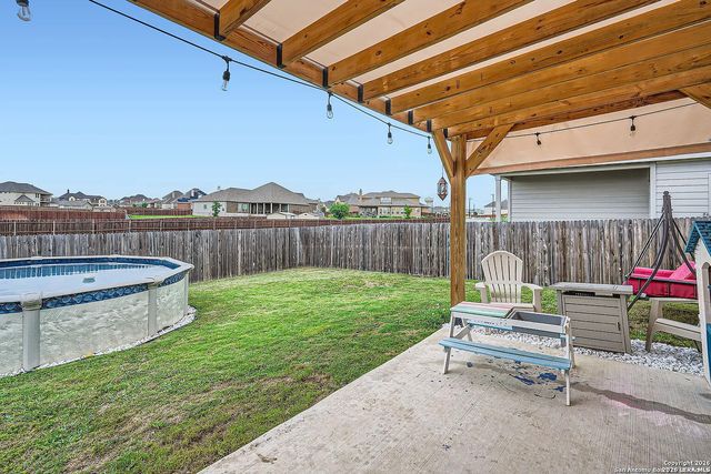 13039 Heathers Sun, St Hedwig, TX 78152