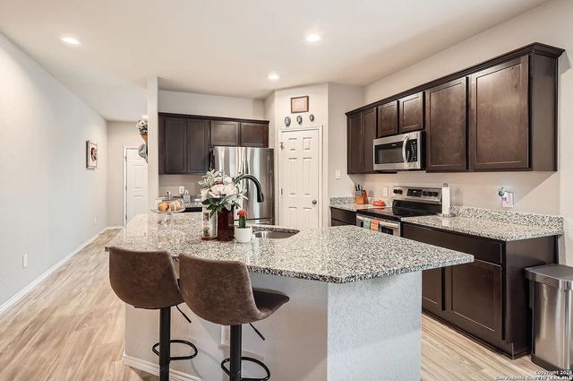 13039 Heathers Sun, St Hedwig, TX 78152