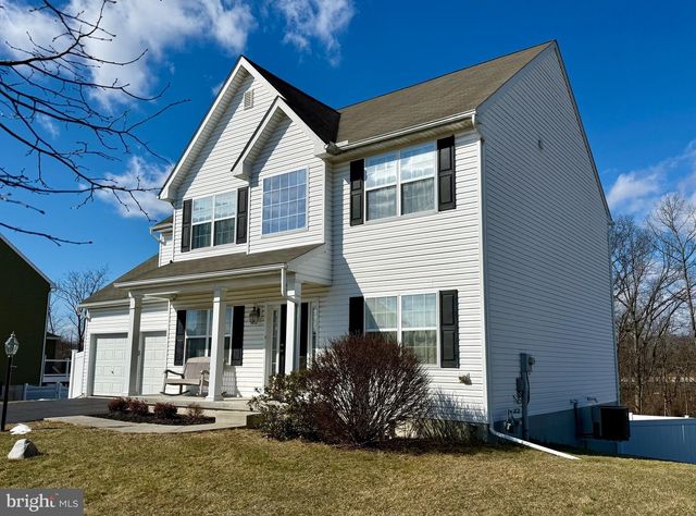 1813 SILVERLEAF LN, Palmyra, PA 17078