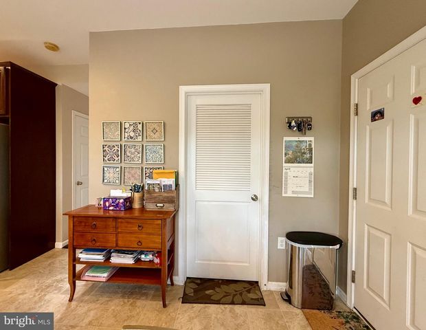 1813 SILVERLEAF LN, Palmyra, PA 17078