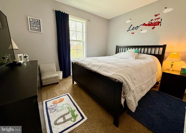 1813 SILVERLEAF LN, Palmyra, PA 17078