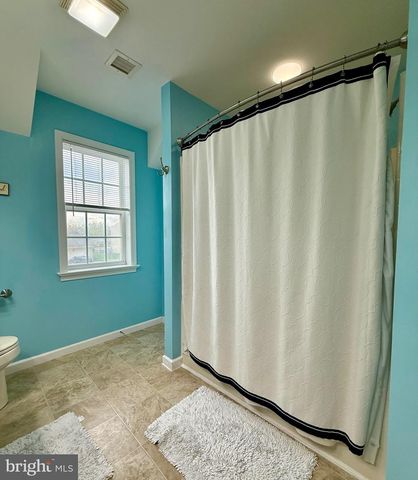 1813 SILVERLEAF LN, Palmyra, PA 17078