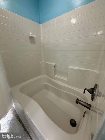 1813 SILVERLEAF LN, Palmyra, PA 17078