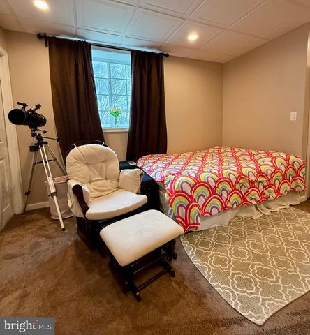 1813 SILVERLEAF LN, Palmyra, PA 17078