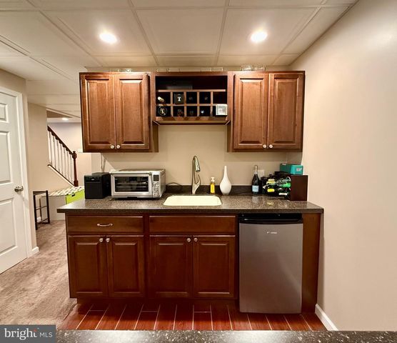 1813 SILVERLEAF LN, Palmyra, PA 17078