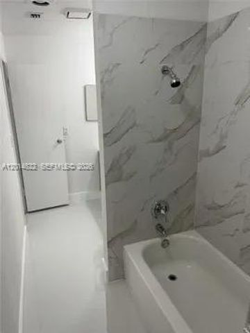 20922 NW 39th Ave, Miami Gardens, FL 33055