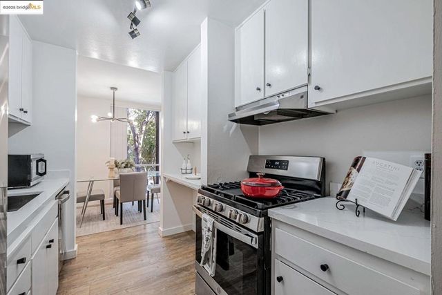 2700 Le Conte AVE 301, Berkeley, CA 94709