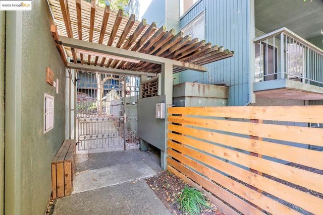 2700 Le Conte AVE 301, Berkeley, CA 94709