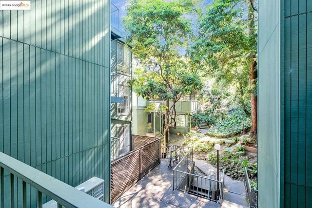 2700 Le Conte AVE 301, Berkeley, CA 94709