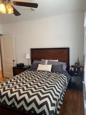 1546 Lombardy Street B, Houston, TX 77023