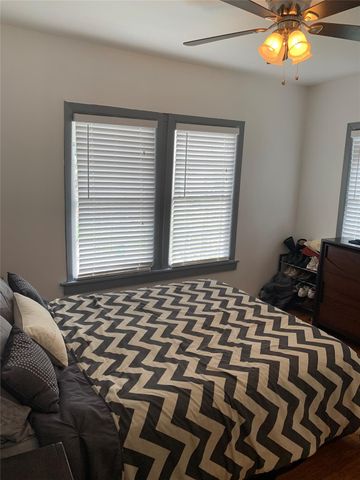 1546 Lombardy Street B, Houston, TX 77023