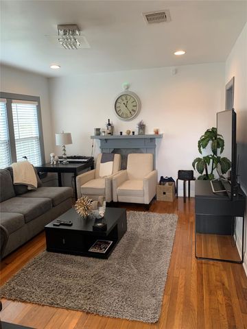 1546 Lombardy Street B, Houston, TX 77023