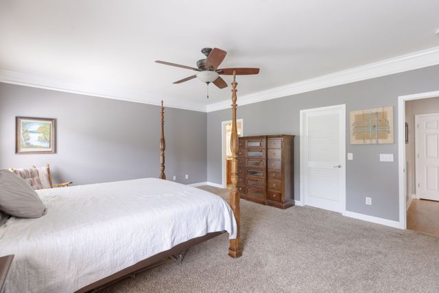 2008 Flocking Dr, Spring Hill, TN 37174