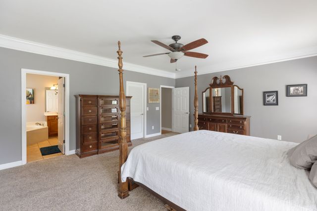 2008 Flocking Dr, Spring Hill, TN 37174