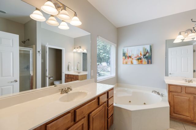 2008 Flocking Dr, Spring Hill, TN 37174