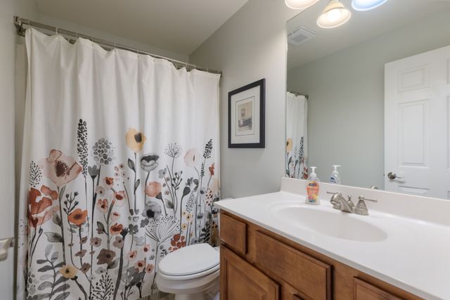 2008 Flocking Dr, Spring Hill, TN 37174