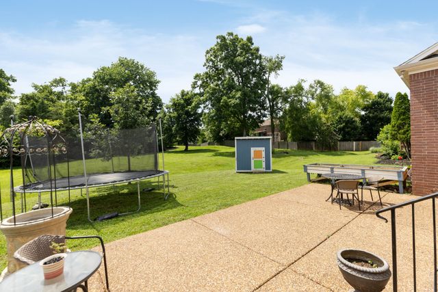 2008 Flocking Dr, Spring Hill, TN 37174